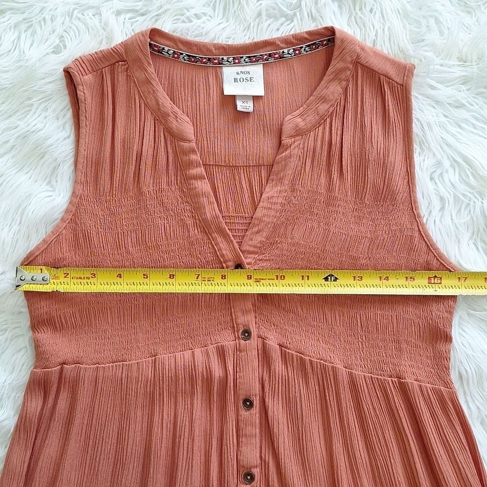 Knox Rose Sleeveless Smocked Button-Front Dress - Picture 13 of 14